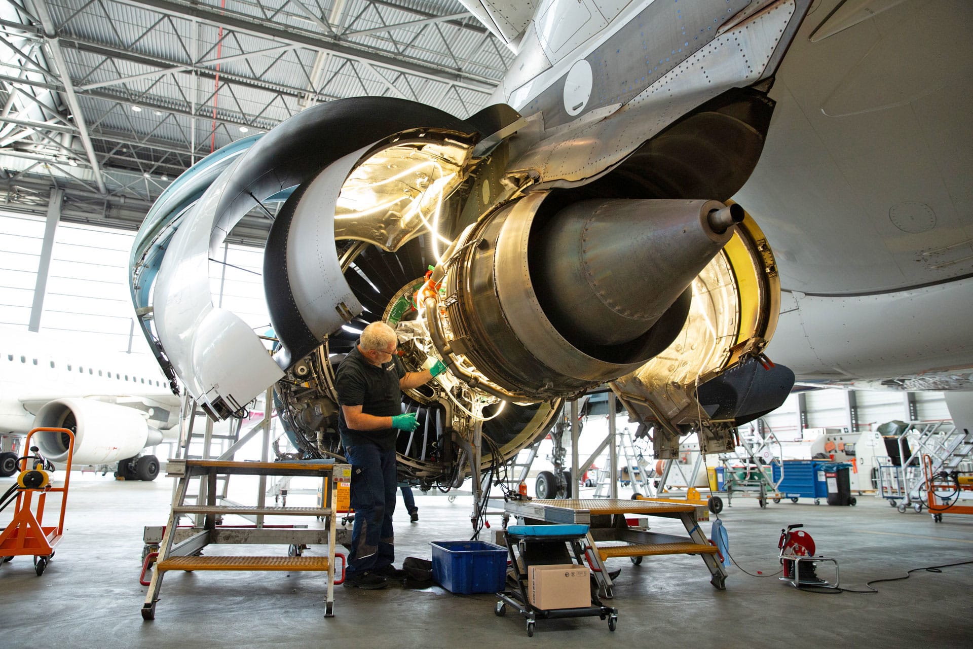 Lufthansa Technik Lays the Foundation for Future Investments